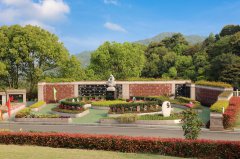 ������������ռ�ء�������ѡ�����������Ը������ķ�ʽһ��